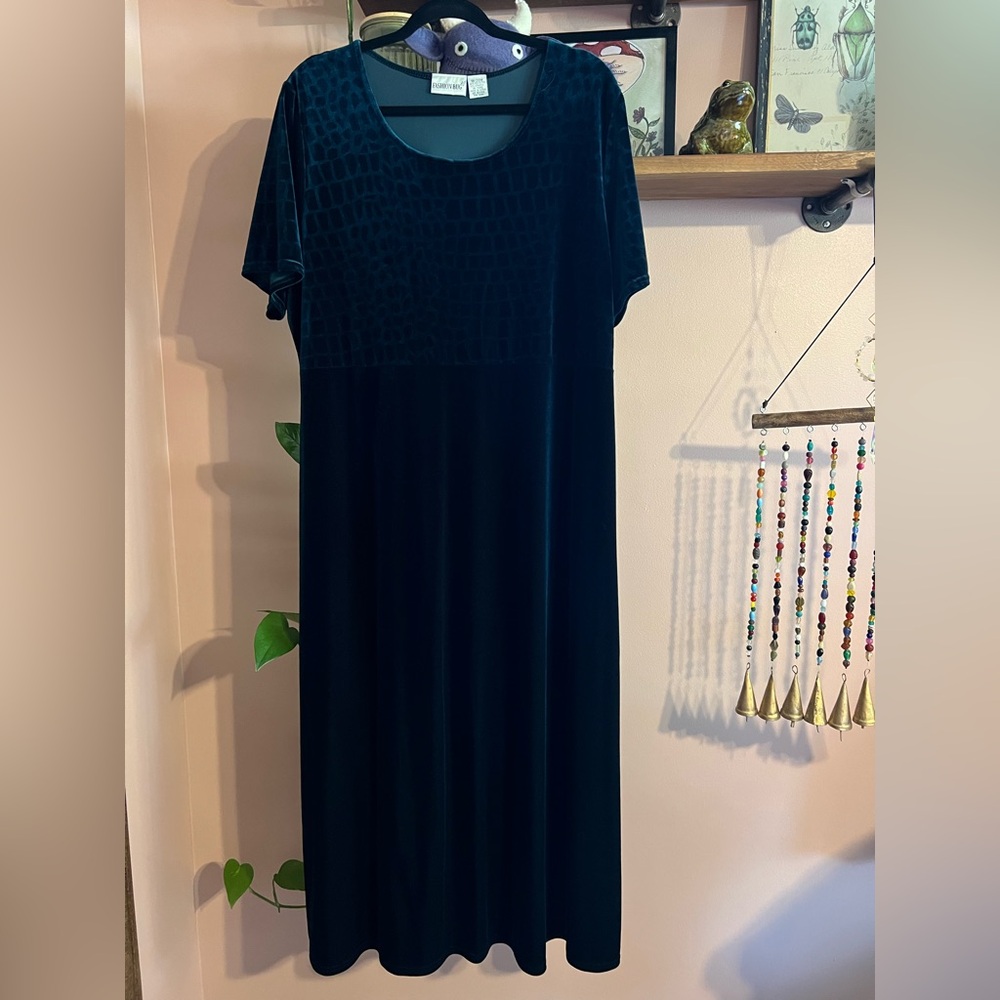 Fashion Bug Vintage Green Velvet Maxi Dress 18/20